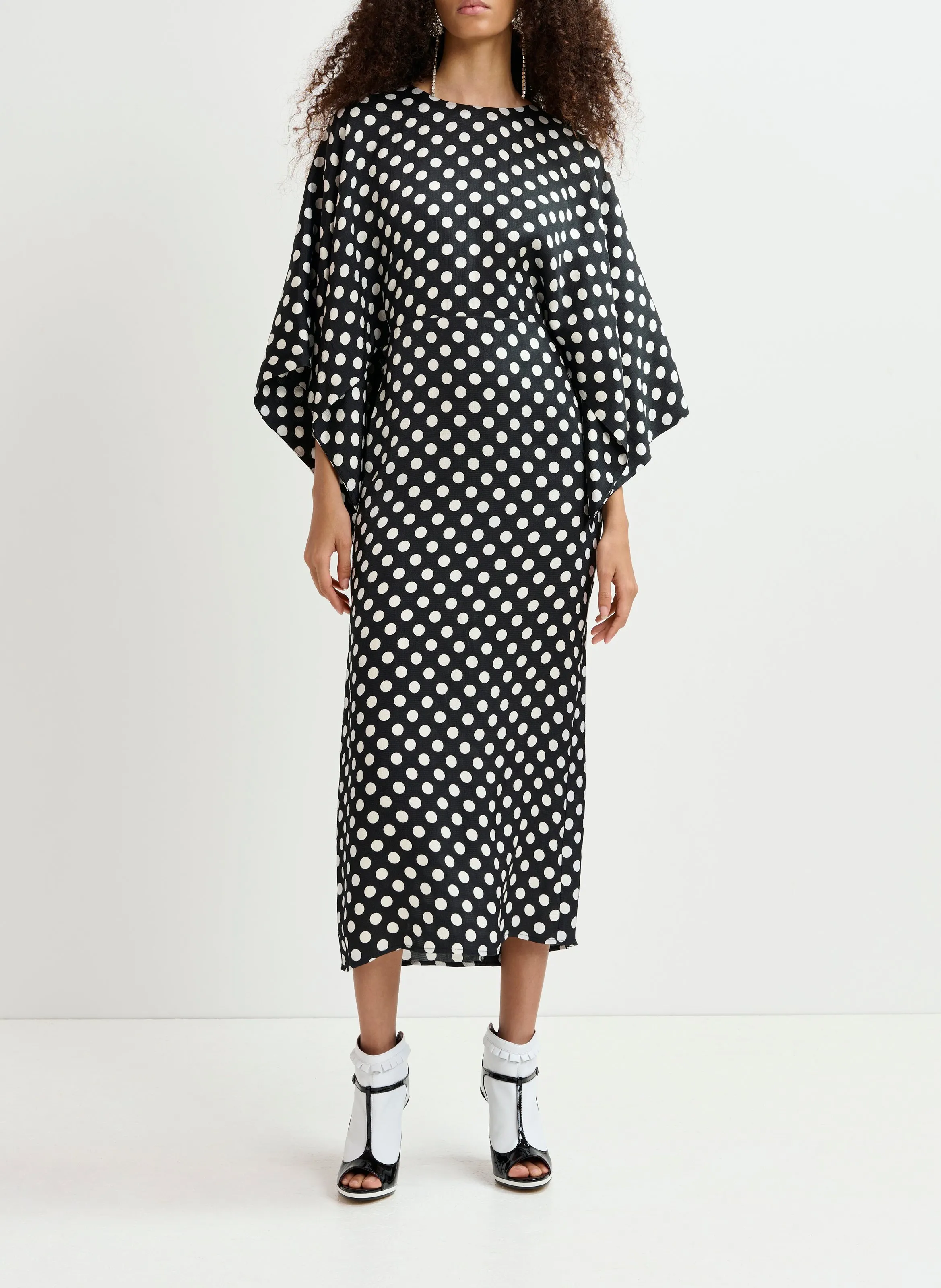GORPIO - Vestido de largo medio estampado en negro