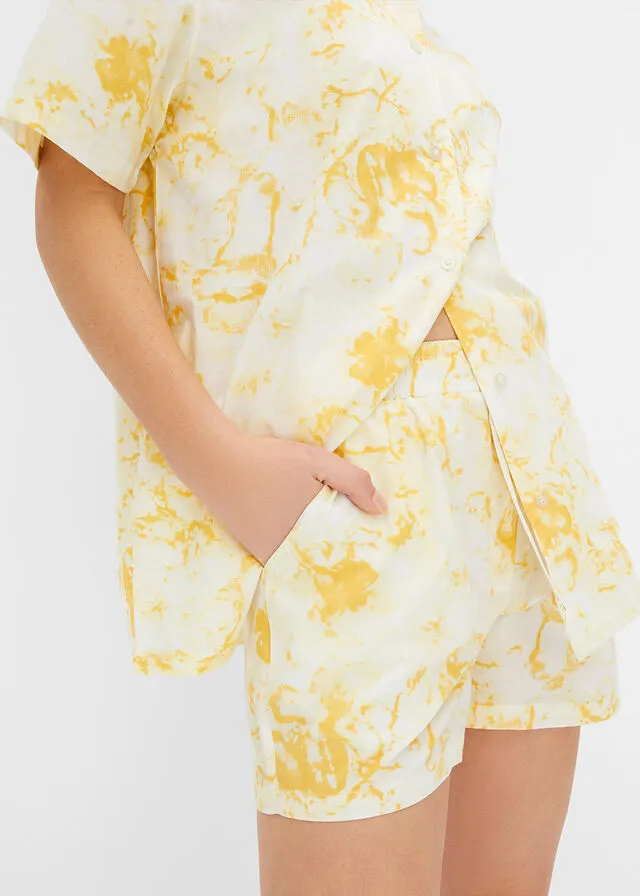 Pijama corto blanco crema-amarillo suave estampado