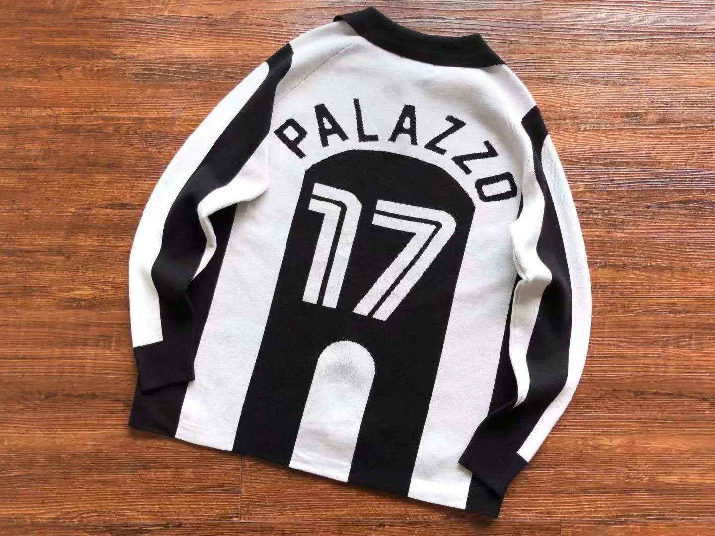 Sudadera Palace classic football
