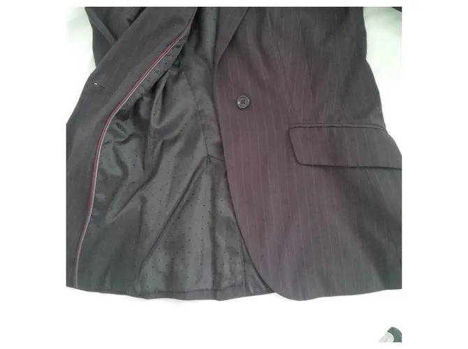 Zara Chaqueta bellamente confeccionada en gris antracita suave con rayas finas. 